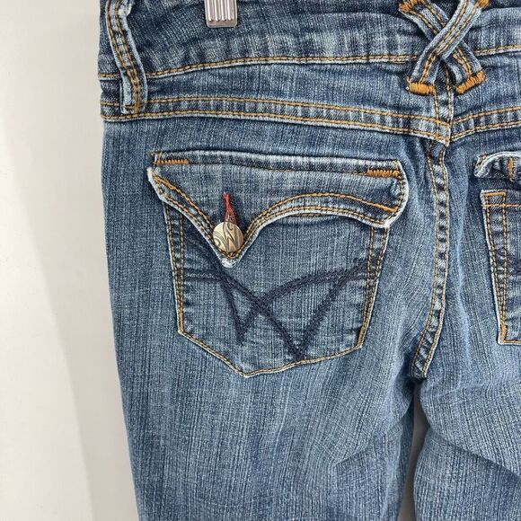 Worn Womens Flare Jeans Denim Stretch 5 Pocket Mid rise Medium Wash Blue Size 10 - Picture 8 of 12